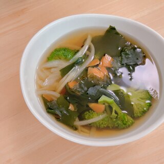 野菜の醤油スープ